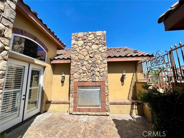 16052 W Middleton Avenue, Kerman CA: https://media.crmls.org/medias/351c1e76-0b7a-4546-92ad-0a0461f06d71.jpg