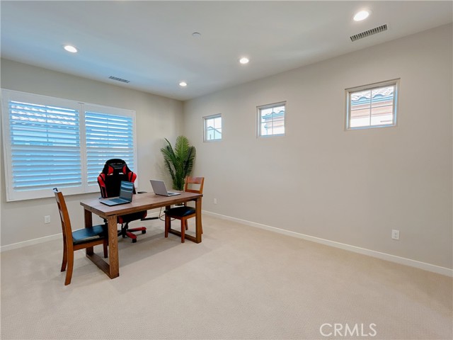 Detail Gallery Image 13 of 28 For 138 Excursion, Irvine,  CA 92618 - 3 Beds | 2/1 Baths