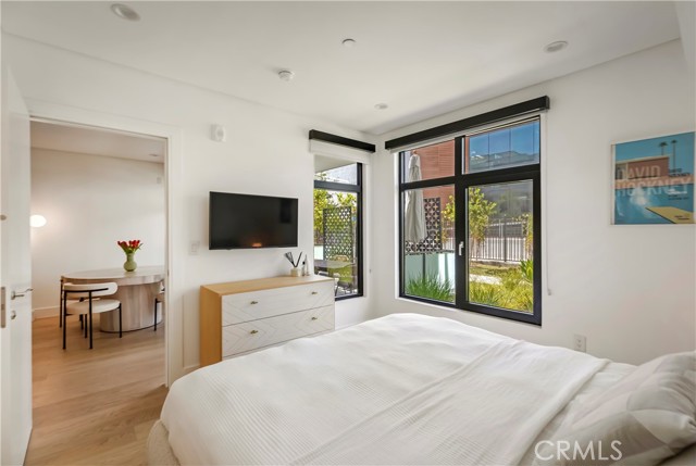 399 E Del Mar Boulevard, Pasadena CA: https://media.crmls.org/medias/351ccc4b-ee92-4043-ab6e-b71072908c2c.jpg