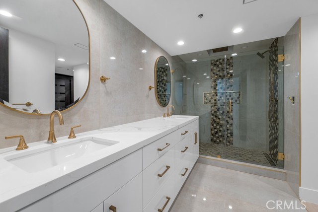 Detail Gallery Image 32 of 47 For 345 Pioneer Dr #601,  Glendale,  CA 91203 - 2 Beds | 2 Baths
