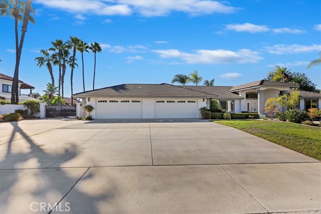 Detail Gallery Image 11 of 70 For 1042 Coronet, Riverside,  CA 92506 - 4 Beds | 4/1 Baths