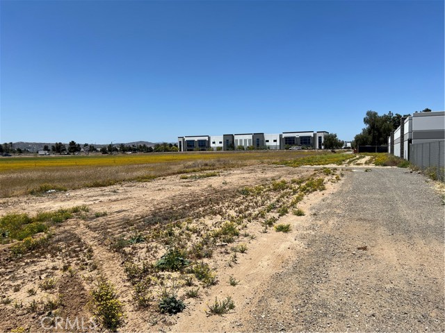 Detail Gallery Image 32 of 32 For 111 W Perry St, Perris,  CA 92571 - 4 Beds | 2 Baths