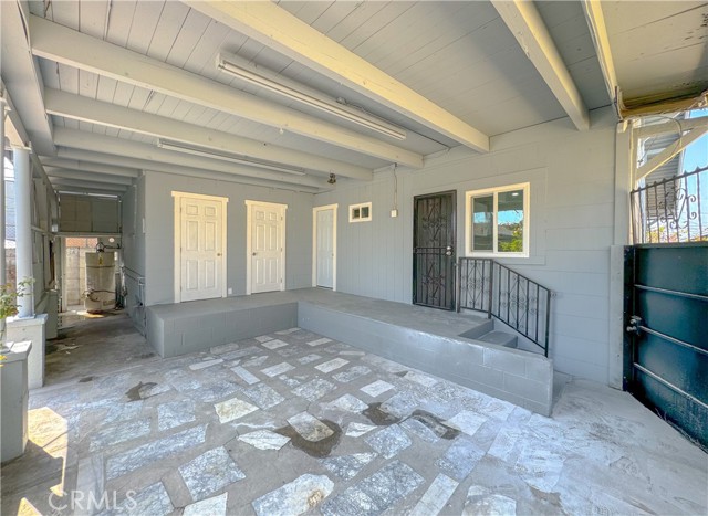 Detail Gallery Image 20 of 27 For 232 W 61st St, Los Angeles,  CA 90003 - 3 Beds | 2/1 Baths