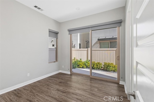 MLS #OC25196521 image #5