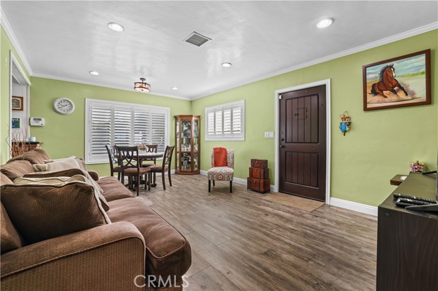 Detail Gallery Image 5 of 20 For 4106 Goodman, Riverside,  CA 92503 - 3 Beds | 2 Baths