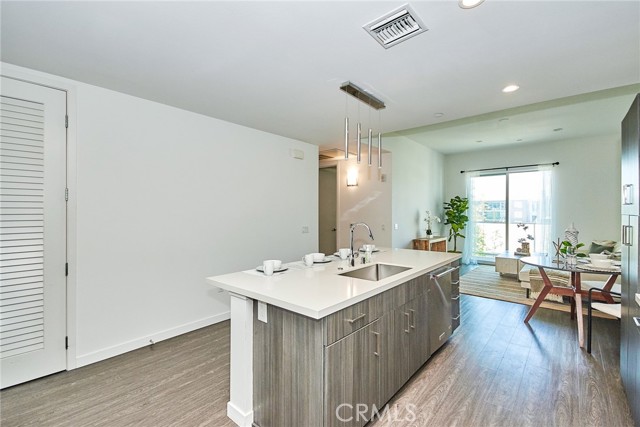 Detail Gallery Image 8 of 59 For 4140 Glencoe Ave #406,  Marina Del Rey,  CA 90292 - 2 Beds | 2 Baths