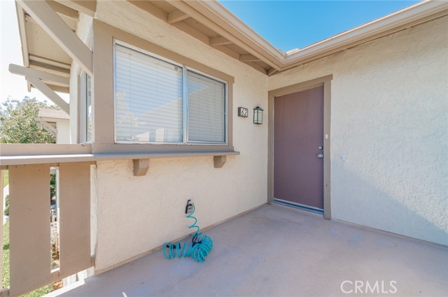 Detail Gallery Image 4 of 22 For 62 Echo Run, Irvine,  CA 92614 - 3 Beds | 2 Baths