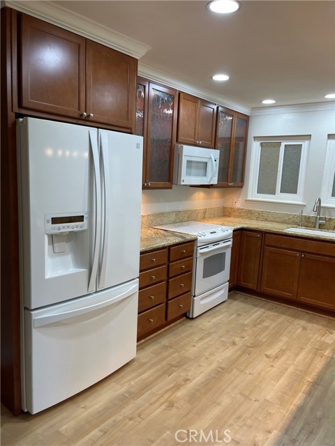 Detail Gallery Image 12 of 32 For 638 Avenida Sevilla #B,  Laguna Woods,  CA 92637 - 2 Beds | 2 Baths