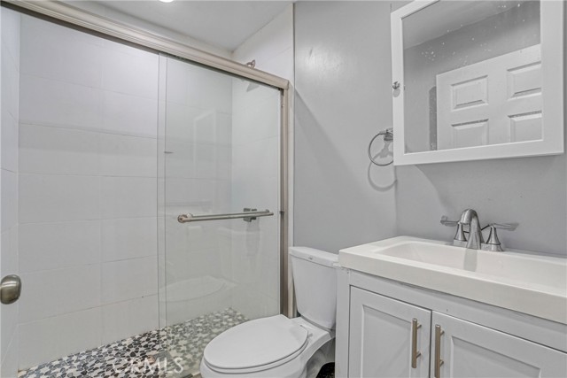 Detail Gallery Image 17 of 23 For 14542 Otsego, Sherman Oaks,  CA 91403 - 4 Beds | 4 Baths