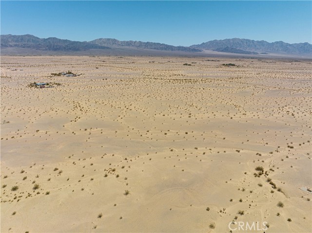 Detail Gallery Image 6 of 14 For 62816 Hollywood Ln, Twentynine Palms,  CA 92277 - – Beds | – Baths