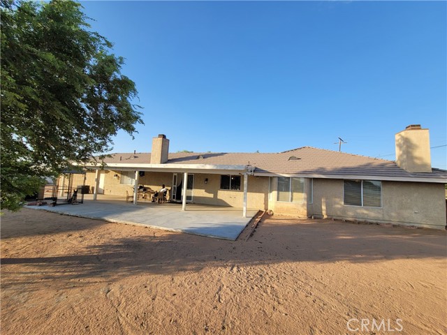 21291 Ramona Avenue, Apple Valley CA: https://media.crmls.org/medias/3521ef4e-356a-4314-9a89-ce413edc30c2.jpg