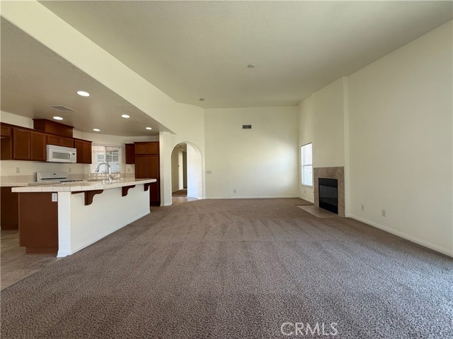 Detail Gallery Image 6 of 33 For 37126 Firethorn St, Palmdale,  CA 93550 - 4 Beds | 2 Baths