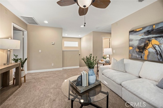 1534 Rowan Gln, Escondido CA: https://media.crmls.org/medias/3522e673-891c-4201-9ffe-b941ddf8db72.jpg