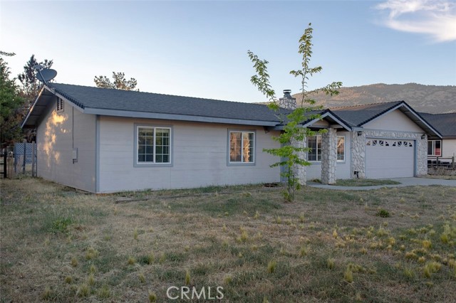 Detail Gallery Image 2 of 34 For 29541 Ryder Cup Ln, Tehachapi,  CA 93561 - 3 Beds | 2 Baths