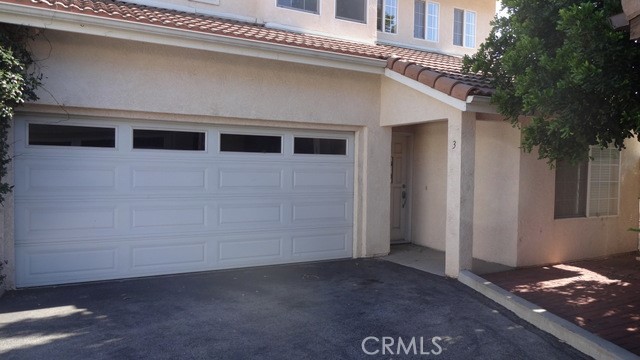 Detail Gallery Image 2 of 3 For 16731 Parthenia St #3,  Northridge,  CA 91343 - 4 Beds | 3 Baths