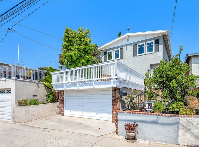 907 Diamond Street, Redondo Beach, California 90277, 4 Bedrooms Bedrooms, 0 ,1 BathroomBathrooms,Residential,For Sale,Diamond,0,SB26052980