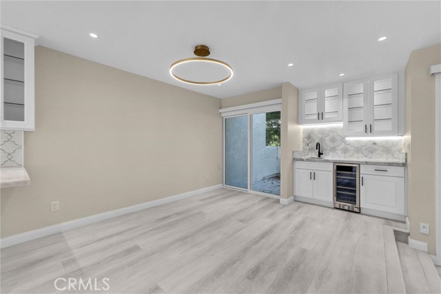 5 Crest Circle, Corona del Mar CA: https://media.crmls.org/medias/352470fe-41c1-4580-95e0-d42b79409818.jpg
