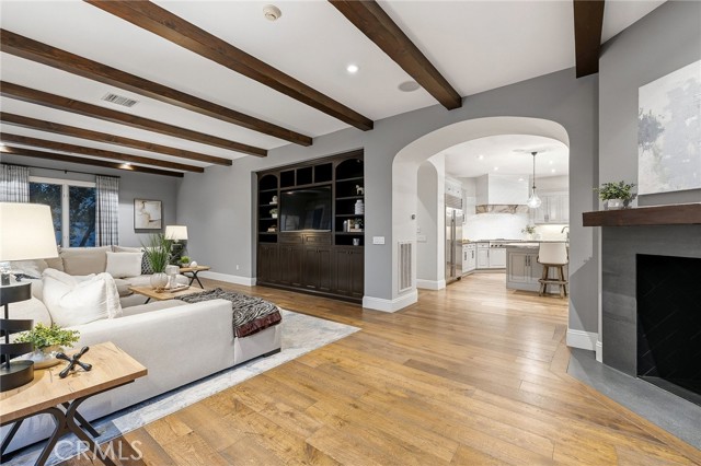 Detail Gallery Image 7 of 37 For 3850 Prado De Las Uvas, Calabasas,  CA 91302 - 5 Beds | 5 Baths