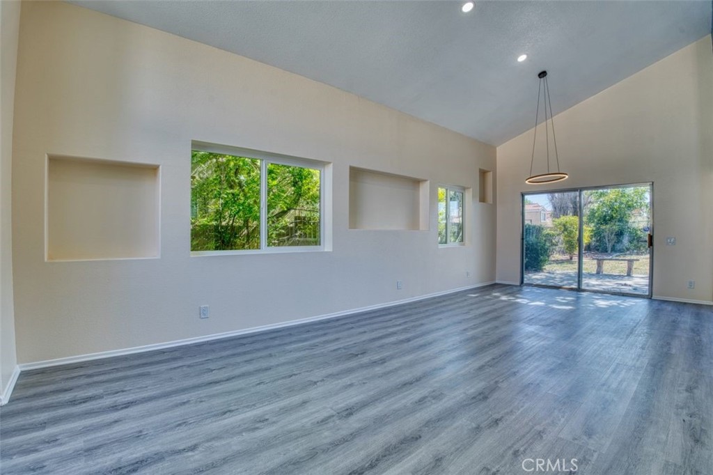 MLS #SR25246975 image #6