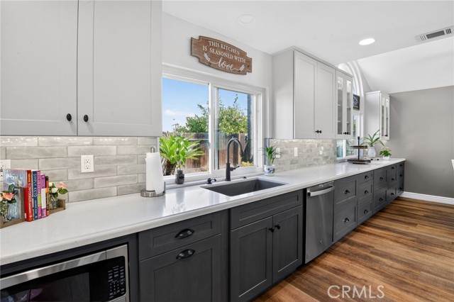 Detail Gallery Image 13 of 40 For 3201 Ashgate Way, Ontario,  CA 91761 - 4 Beds | 3 Baths