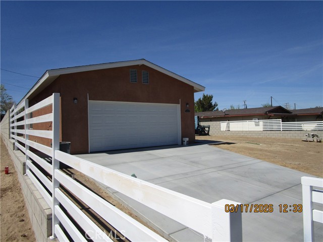 Detail Gallery Image 3 of 34 For 14332 Outer Hesperia Rd, Victorville,  CA 92395 - 4 Beds | 2 Baths