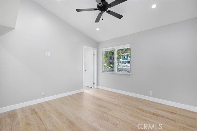 5794 Fairhaven Avenue, Woodland Hills CA: https://media.crmls.org/medias/35264a07-3a61-4bd5-ab64-0b58790c0ce4.jpg