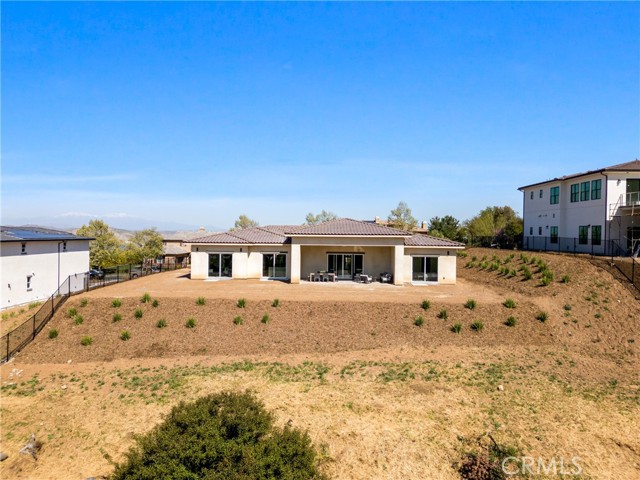 Detail Gallery Image 29 of 36 For 4186 Jameson Dr, Corona,  CA 92881 - 5 Beds | 5/1 Baths