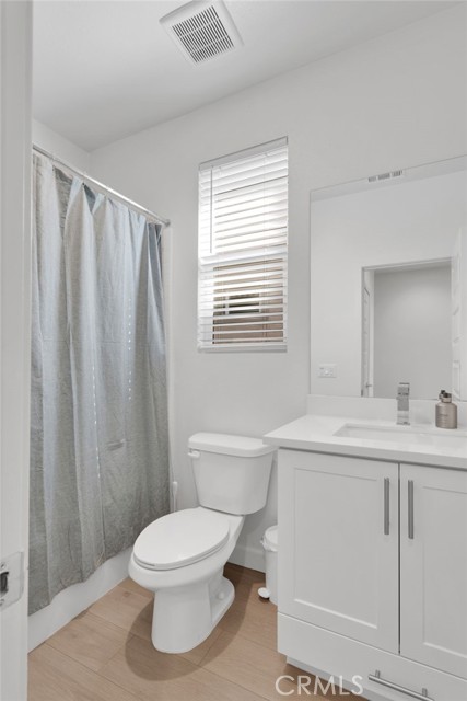 Detail Gallery Image 8 of 23 For 13056 Lancaster, Hesperia,  CA 92344 - 3 Beds | 2 Baths