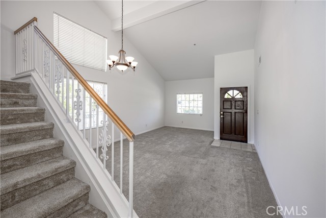 Detail Gallery Image 4 of 20 For 13056 Hagar St, Sylmar,  CA 91342 - 4 Beds | 3 Baths