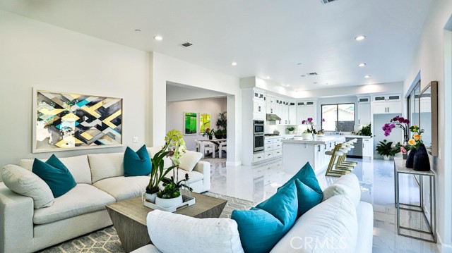 Detail Gallery Image 20 of 51 For 17413 Siena Ln, Fountain Valley,  CA 92708 - 4 Beds | 4 Baths
