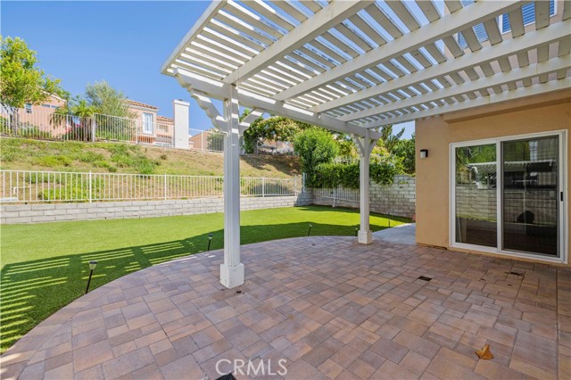 25815 Dickens Court, Stevenson Ranch CA: https://media.crmls.org/medias/35289664-cc29-41bf-8658-93b62b9bcb17.jpg