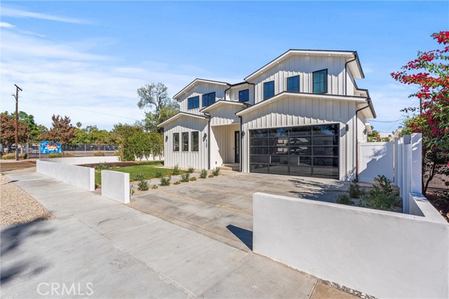 Detail Gallery Image 3 of 51 For 5258 Lemona Ave, Sherman Oaks,  CA 91411 - 4 Beds | 5 Baths