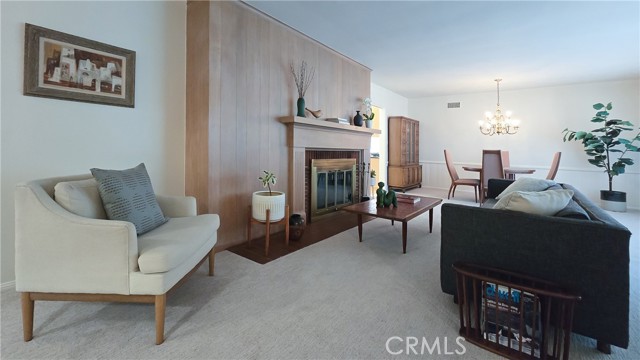 2883 Hermosita Drive, Glendale CA: https://media.crmls.org/medias/35297b43-28bd-44d6-90c0-fe2d7374f791.jpg