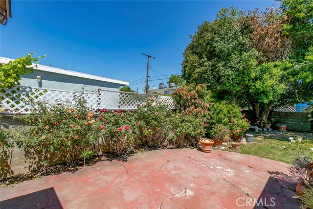 Detail Gallery Image 33 of 45 For 14719 Wyandotte St, Van Nuys,  CA 91405 - 2 Beds | 1/1 Baths