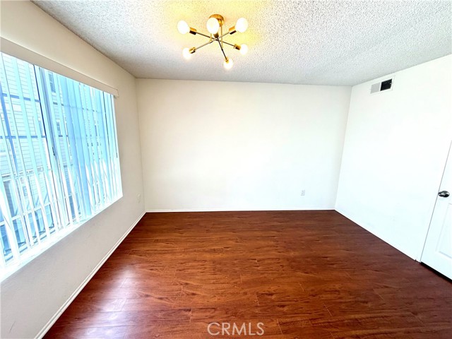 2800 Plaza Del Amo, Torrance CA: https://media.crmls.org/medias/35297fb6-0e78-4ea4-a848-4c07be34618f.jpg