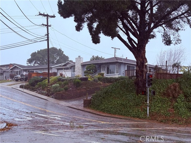 Detail Gallery Image 1 of 1 For 8 Kralj Dr, Watsonville,  CA 95076 - 3 Beds | 2 Baths