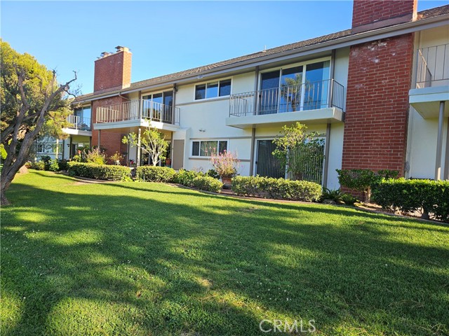 Detail Gallery Image 8 of 24 For 22952 Nadine Cir #B,  Torrance,  CA 90505 - 2 Beds | 2 Baths