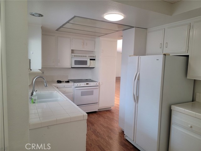 Detail Gallery Image 5 of 19 For 2403 via Mariposa 3a,  Laguna Woods,  CA 92637 - 3 Beds | 2 Baths