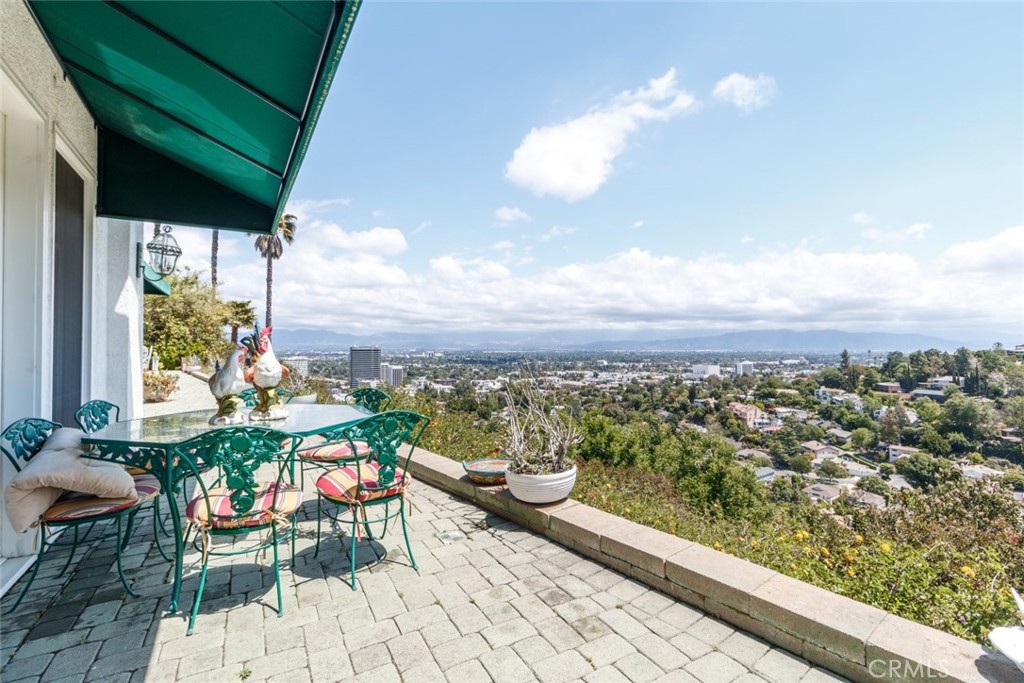 15589 Briarwood DriveSherman Oaks img 22