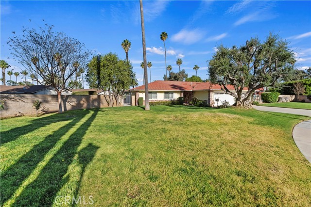 Detail Gallery Image 4 of 61 For 6565 Lorraine, Riverside,  CA 92506 - 3 Beds | 2 Baths