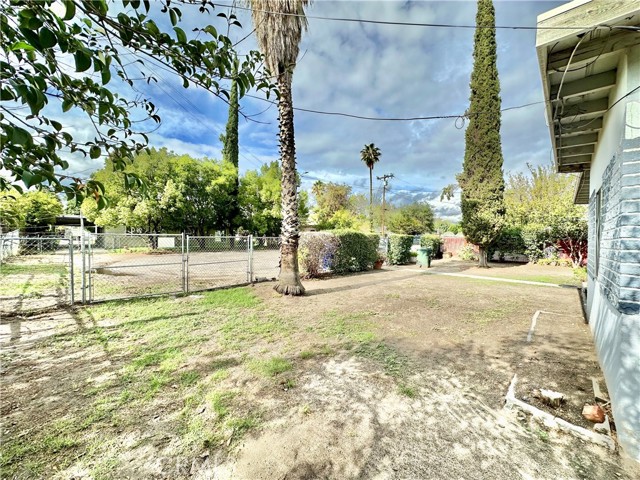 Detail Gallery Image 5 of 28 For 3303 Otono Ct, San Bernardino,  CA 92407 - 2 Beds | 1 Baths