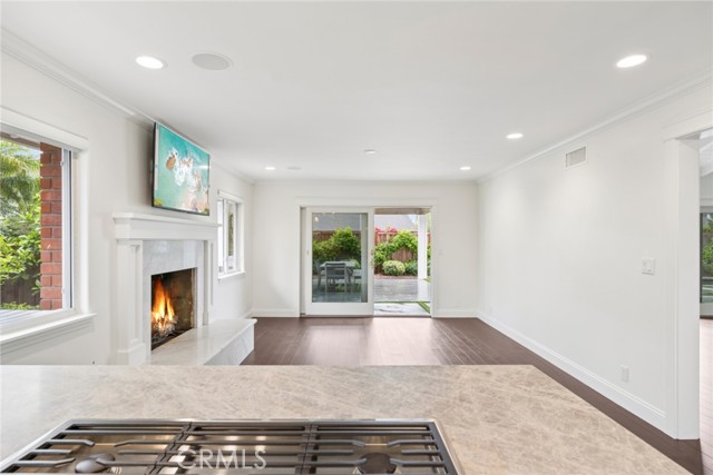 Detail Gallery Image 7 of 32 For 1915 Windward Ln, Newport Beach,  CA 92660 - 5 Beds | 3/1 Baths