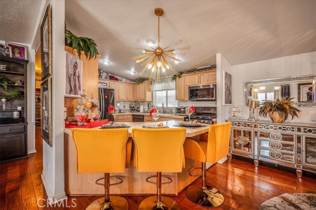 Detail Gallery Image 10 of 42 For 540 Santa Lucia Dr, Hemet,  CA 92543 - 3 Beds | 2 Baths