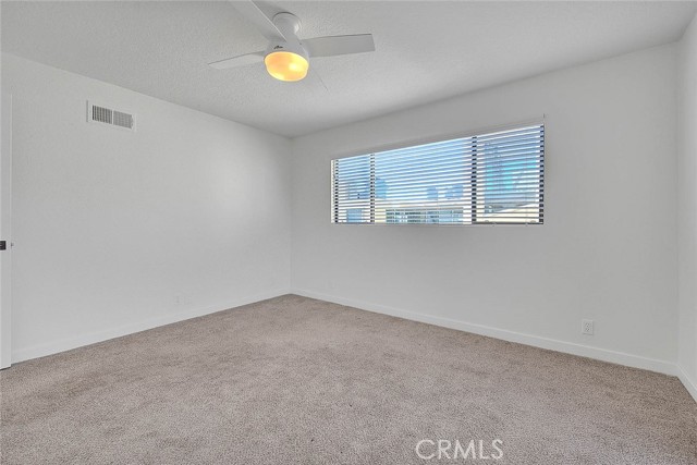 Detail Gallery Image 13 of 20 For 833 Monterey Bld, Hermosa Beach,  CA 90254 - 2 Beds | 2 Baths