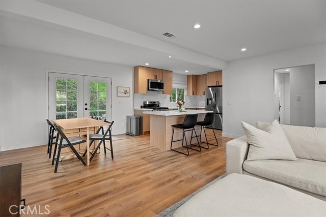 Detail Gallery Image 10 of 22 For 531 Rindge, Redondo Beach,  CA 90278 - 3 Beds | 2 Baths