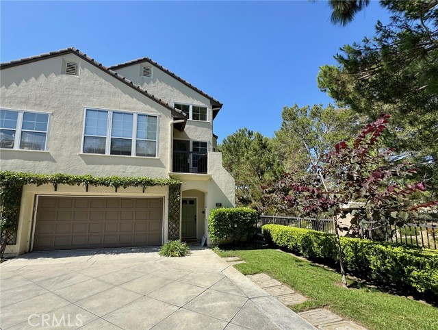 37 Bretagne, Newport Coast CA: https://media.crmls.org/medias/352dae6c-0550-4b26-af7b-ec36d46ab956.jpg