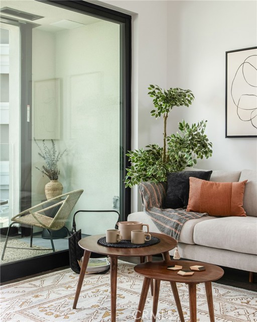 Detail Gallery Image 8 of 19 For 118 Astronaut Ellison S Onizuka Street #504,  Los Angeles,  CA 90012 - 1 Beds | 1 Baths