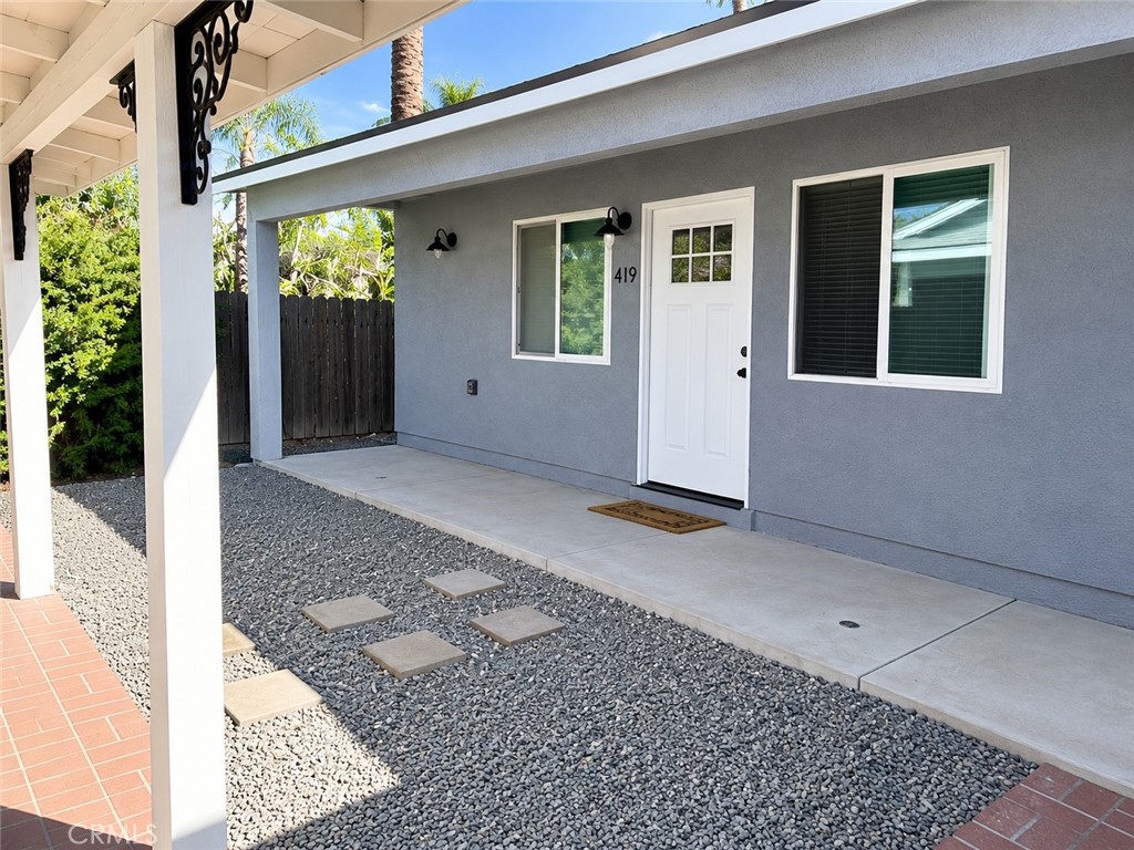 Duplex at 417 N Citrus