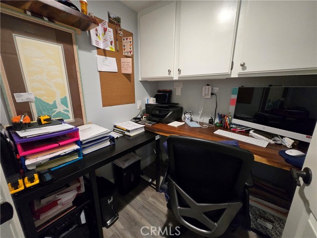 5 Carriage Hill Lane, Laguna Hills CA: https://media.crmls.org/medias/352eacab-09f7-482f-bcf9-89f9fe8719d9.jpg