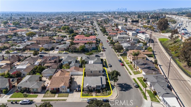 231 Blackshear Avenue, Los Angeles CA: https://media.crmls.org/medias/352f6936-8e3d-4d71-bd44-b832a80f76e6.jpg